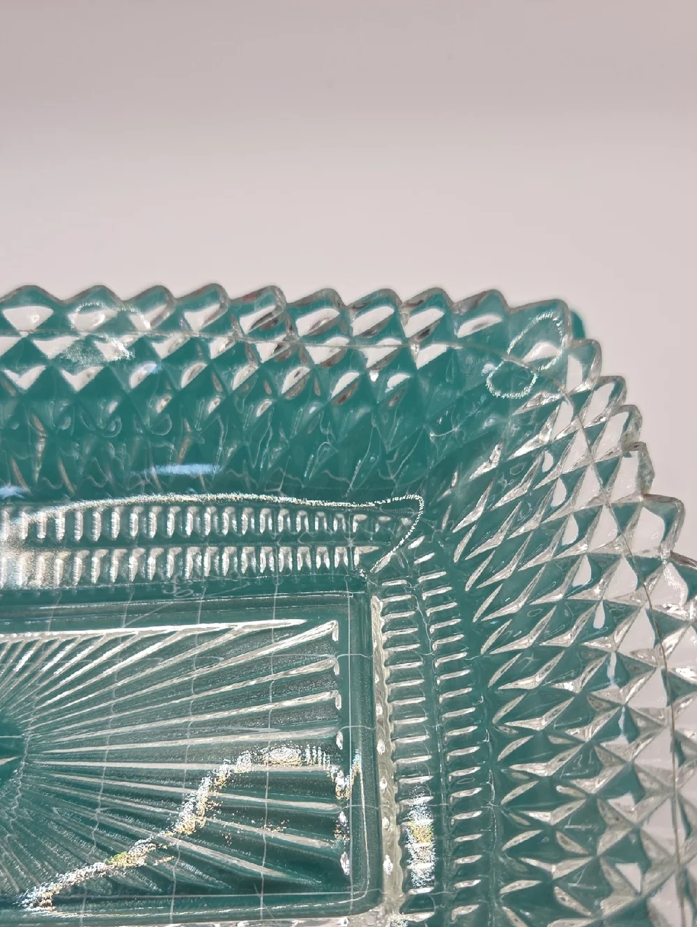 Indiana Glass edge intricate
